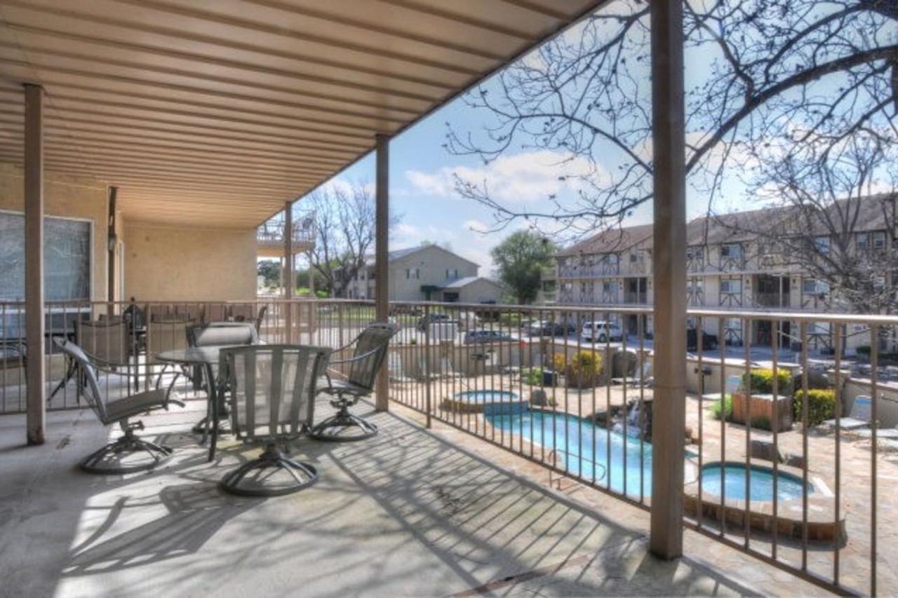 Windrow Retreat New Braunfels Exterior foto